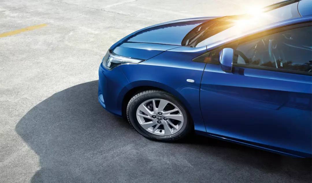 刚毕业的年轻人,只有10万,如何选择?