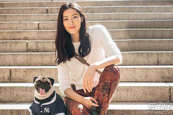 如何成为一个国际超模拍同款 xIot-fyinvyk1494607.jpg