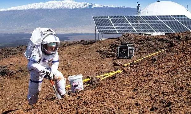 ▲美国研究人员在夏威夷一个火星模拟居住舱内生活了一年。