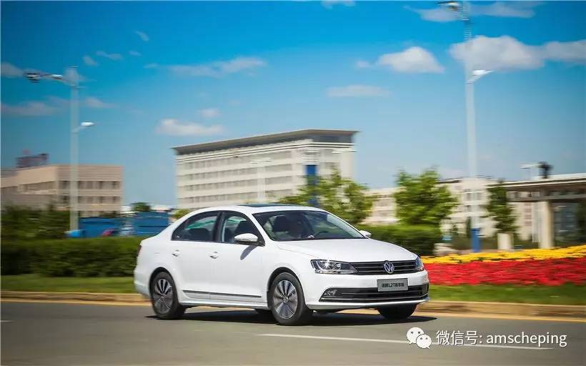 试驾1.2T速腾,动力尴尬吗?