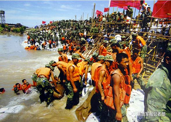 引领复兴的胜利之光--写在中国人民解放军建军