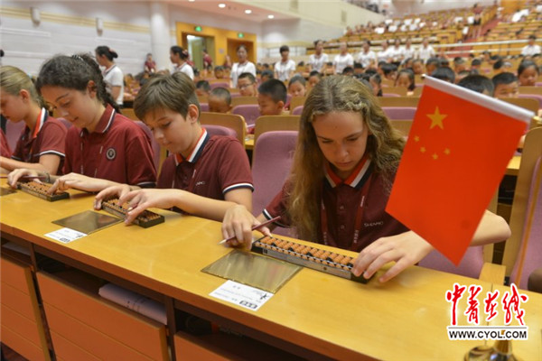 小算盘成为“走出去”传播中国文化的“大使者”