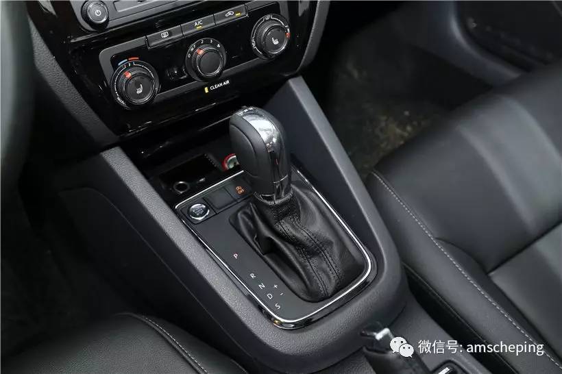 试驾1.2T速腾,动力尴尬吗?