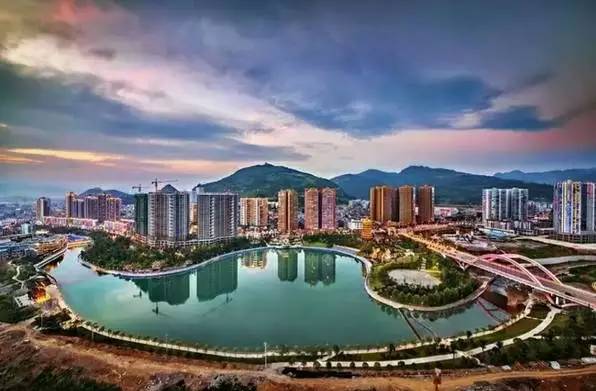 点赞丨贵州盘州、凤冈、仁怀三地进入中国最美县城50强!