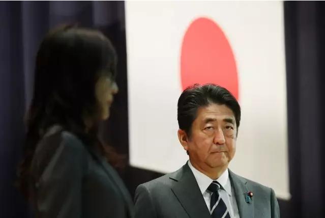 日本政坛两天内四人离职 引发官场“地震”