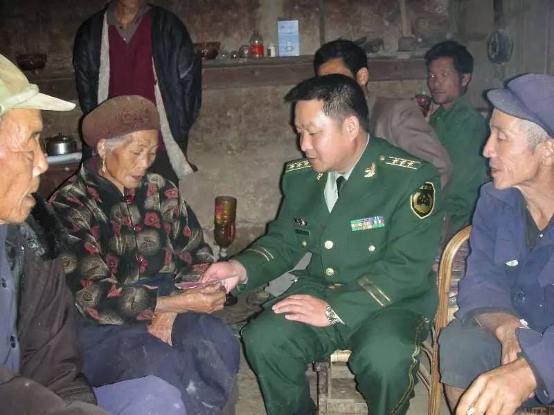 独具虎胆、出生入死!云南军人印春荣获中国军