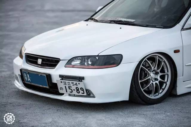 17年前的老雅阁移植红头发动机,220匹爆TEC声浪分分钟高潮!