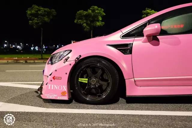 东莞车友花5万元买了辆本田思域,改装宽体之后真是又粉又炸!