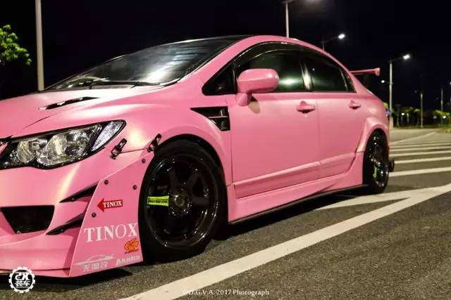 东莞车友花5万元买了辆本田思域,改装宽体之后真是又粉又炸!