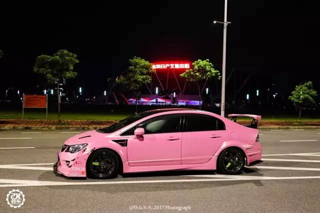 东莞车友花5万元买了辆本田思域,改装宽体之后真是又粉又炸!