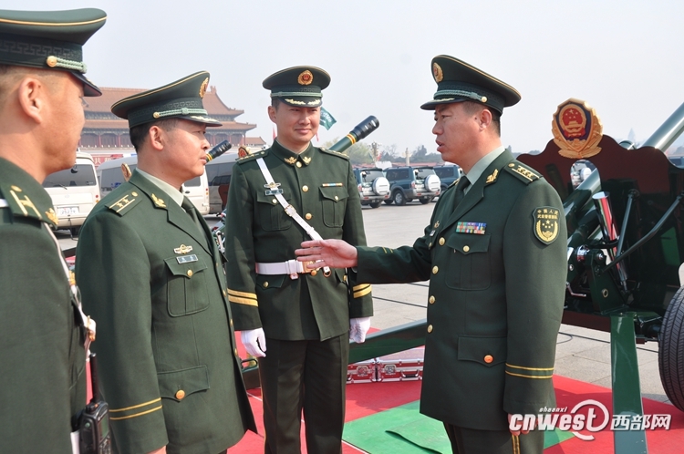 【三秦军魂】记“中国武警十大忠诚卫士”赵永军|赵永军|特勤|反恐_新浪新闻