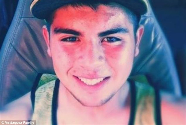 视频|墨少年入境美国被要求试喝随身果汁 不