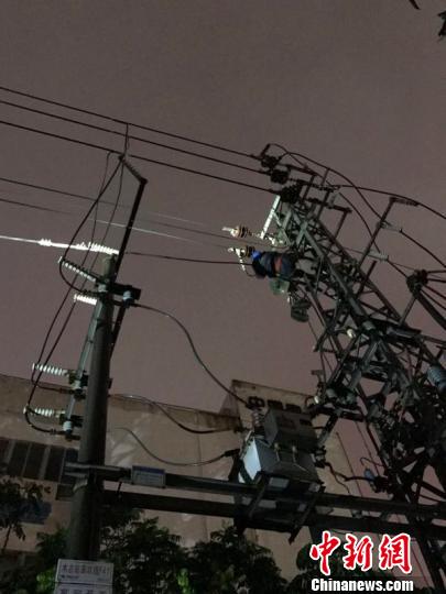 深圳用电负荷创新高电网扩容难 多个片区停电