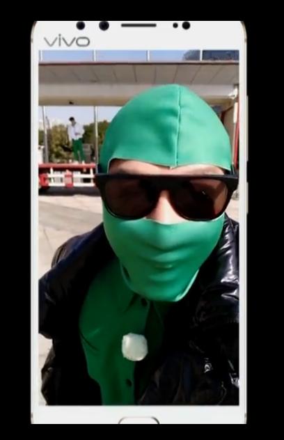 林更新唱歌，黄渤化妆，这期玩直播的极限挑战也是666了！