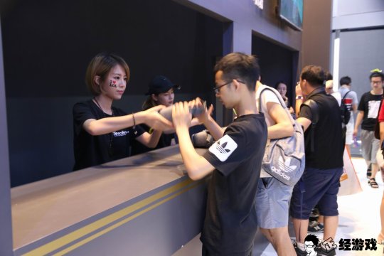 Qd-m-fyinvwu3880647.jpg