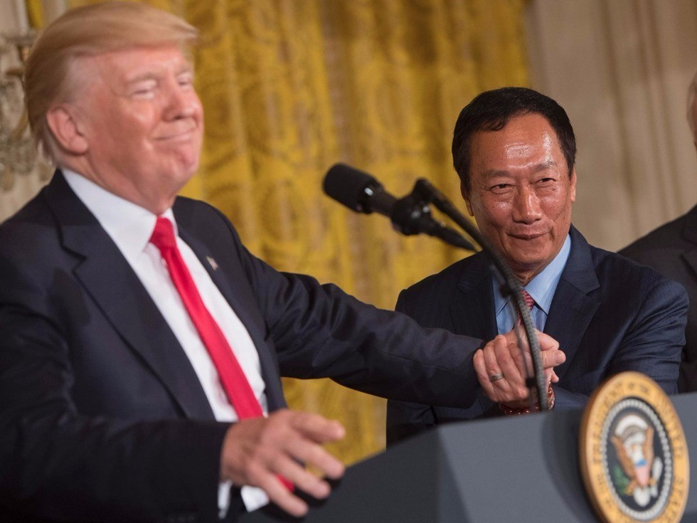 拆局:郭台铭为何出走