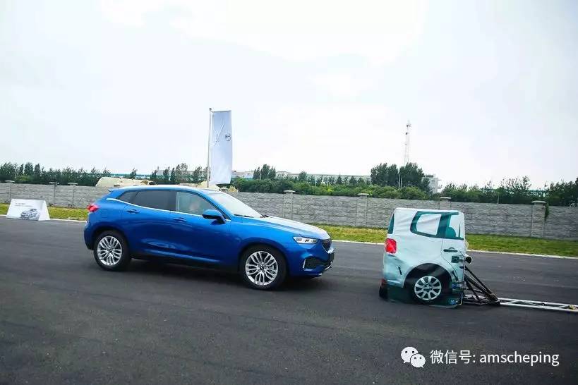 WEY什么？为安全！VV7一言不合就去撞车……