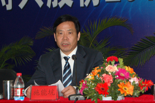 靠3毛5毛的拉链他如何把小买卖折腾成50亿大生意