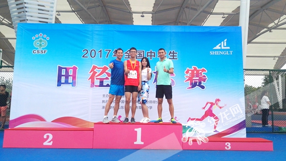 重庆八中15岁田径飞人 一年三夺双冠王|重