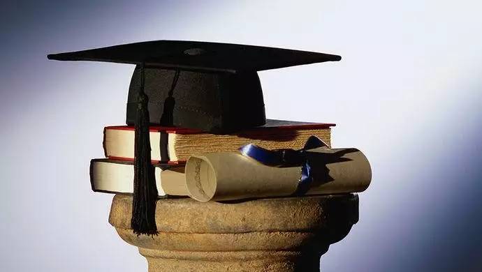 北大败诉!法学家们这次为什么站在了抄袭者一