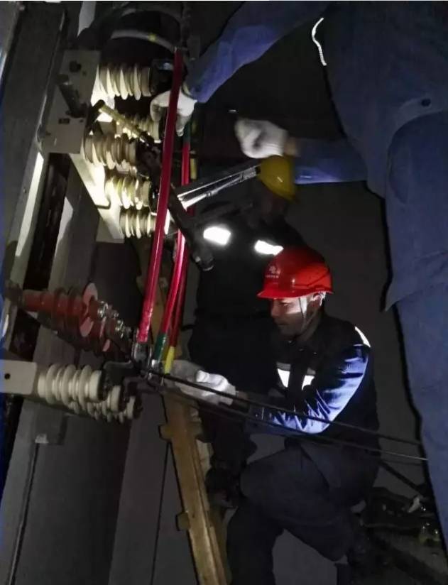 39.3℃高温烘烤下深圳多地区停电…今天这些片