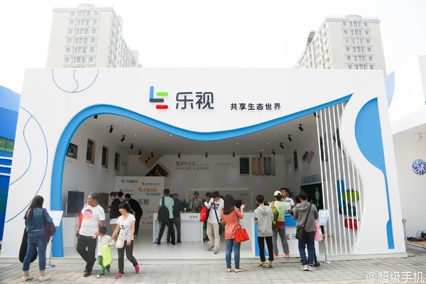 新闻汇:夏普全面屏新机将发,三星Note8全曝光