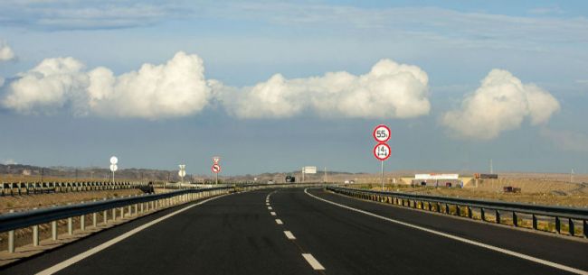 首例高速货车差异化收费落地 运营商:对业绩影