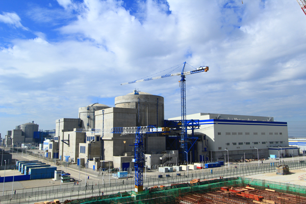福清核电一期工程4台机组全面建成并网发电。