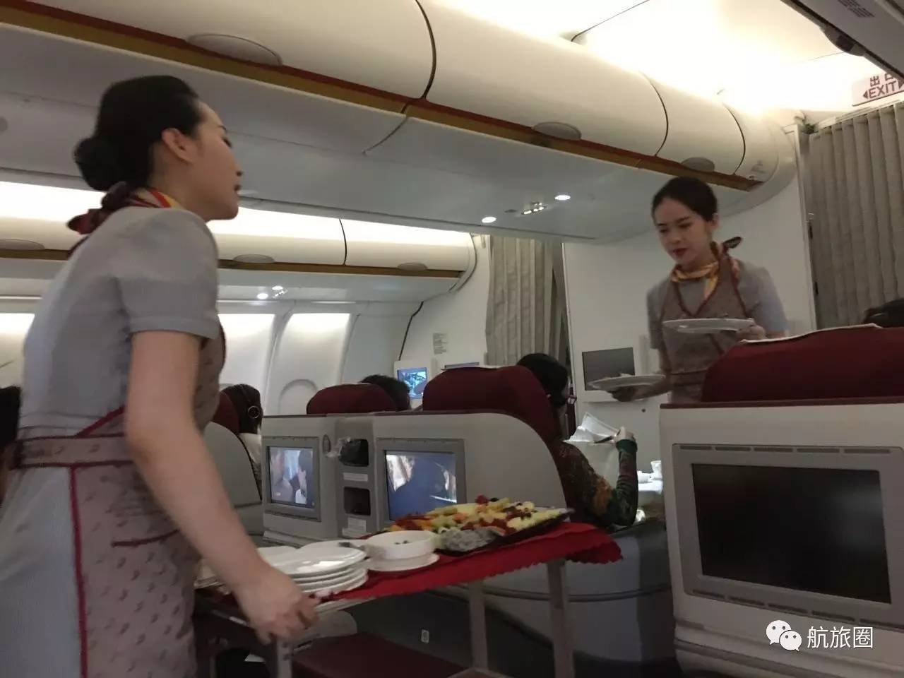 空客a330空姐座位,空客a330300最佳座位 13小时里斯本直飞北京首都航空a330商务舱全体验