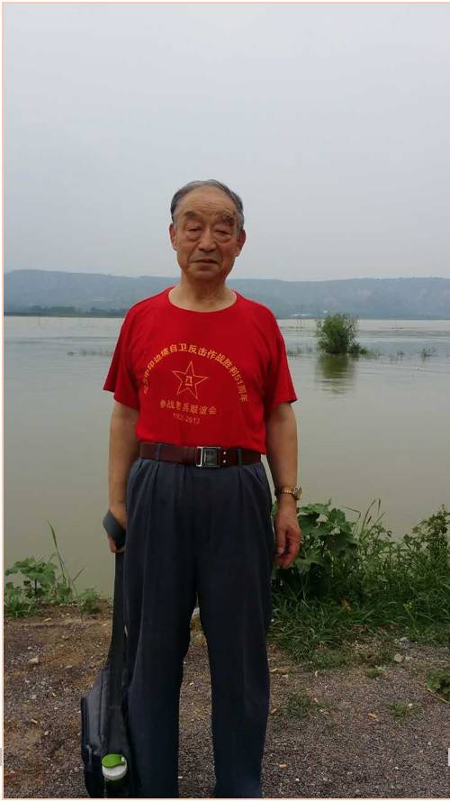 現(xiàn)年73歲的老兵陳群耕。