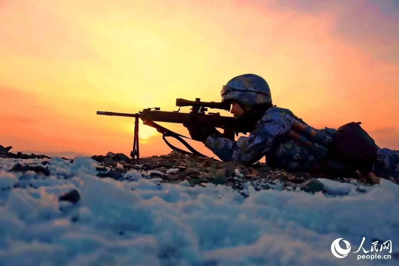 致敬朱日和女兵,看到她们才知道什么叫青春!|女