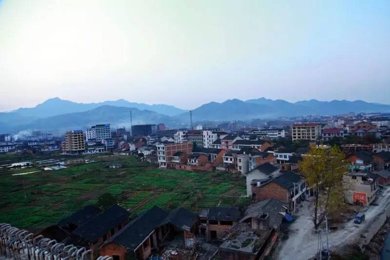 娄底市区人口_用市场的力量填充城市 专访娄底林武(2)