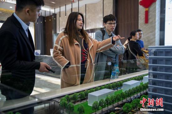北大教授:中国中产阶级资产规模增长冠绝全球
