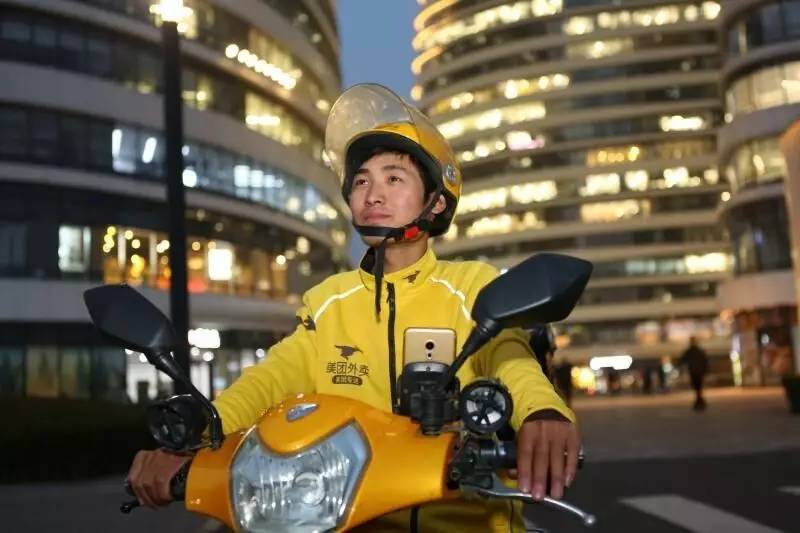 美团外卖督促南京溧水站代理商解决配送员欠薪