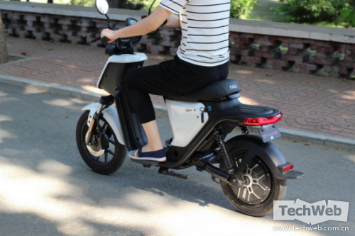一头性能强劲的猛兽实测小牛u1pro电动车