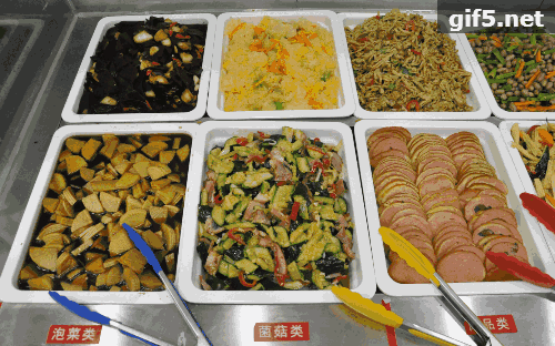 想吃面不知道去哪儿?郑将军排骨焖面,打破面条