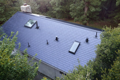 特斯拉太阳能屋顶已开始安装 首批用户全是自