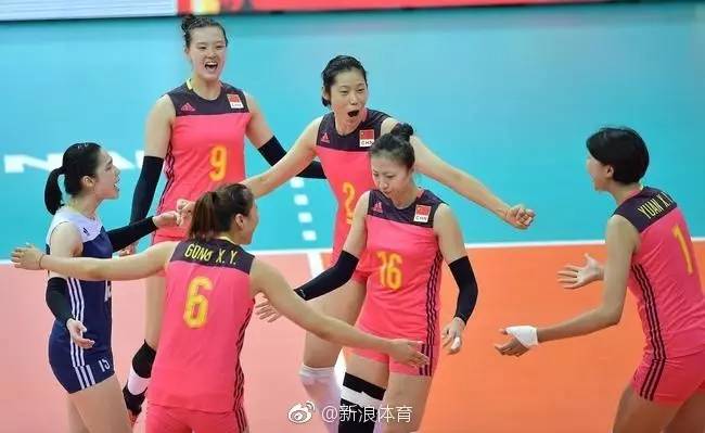 就在南京!昨晚中国女排3:0大胜巴西…|中国女排
