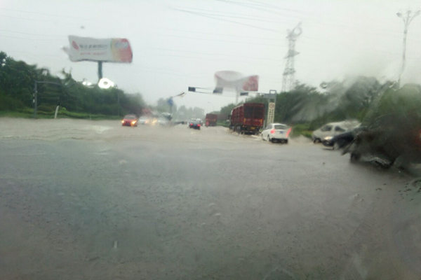 东北成全国降雨中心 辽宁吉林有大暴雨|辽宁|大