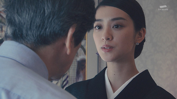 《黑色皮革手册》:在男权社会,恶女如何生存