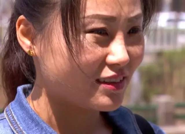 新婚20天遇车祸,毁容缝300多针!从自卑躲闪到