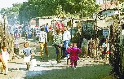 索韦托贫民窟一角。
