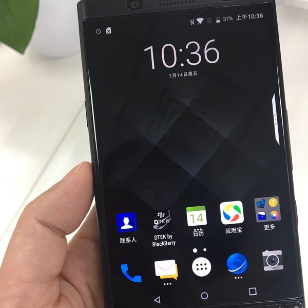 黑莓KEYone国行黑色版现身 售价超四千?|黑莓