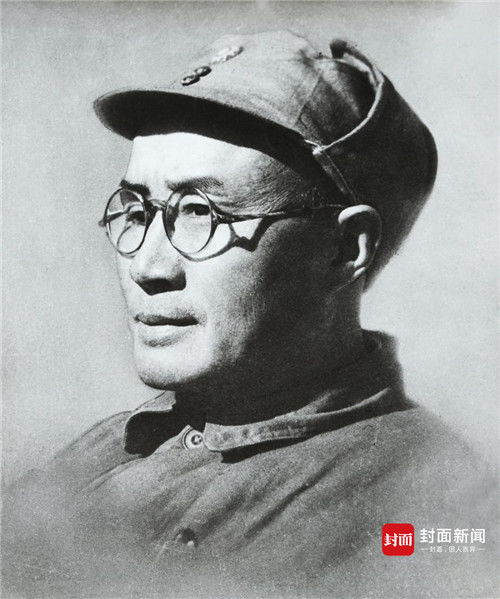  刘伯承生前使用的俄中辞典《露和辞典》