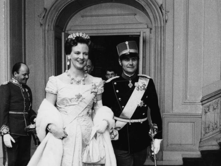 女王背后的男人也有脾气 丹麦亲王拒与女王合