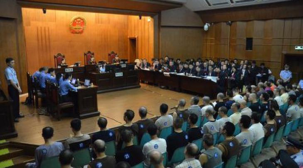 地方新闻精选| 四川泸州遭热浪袭击最高温41.6