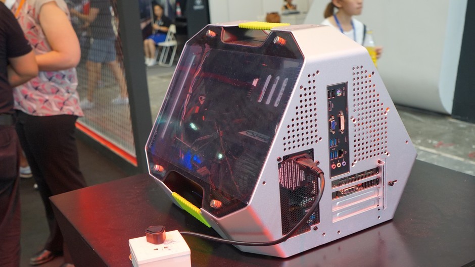 单价抵车价 CJ2017十佳黑科技PC主机