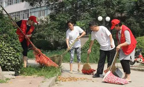 8000余名党员志愿者走进社区助力创城;我省7