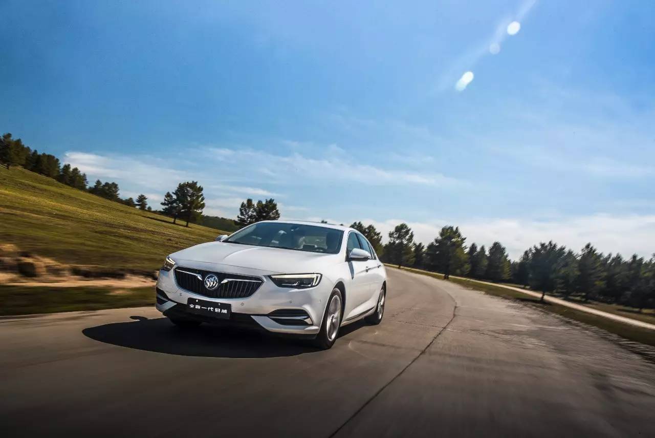 9AT很霸道,全新一代君威真的是“买变速箱送车”?