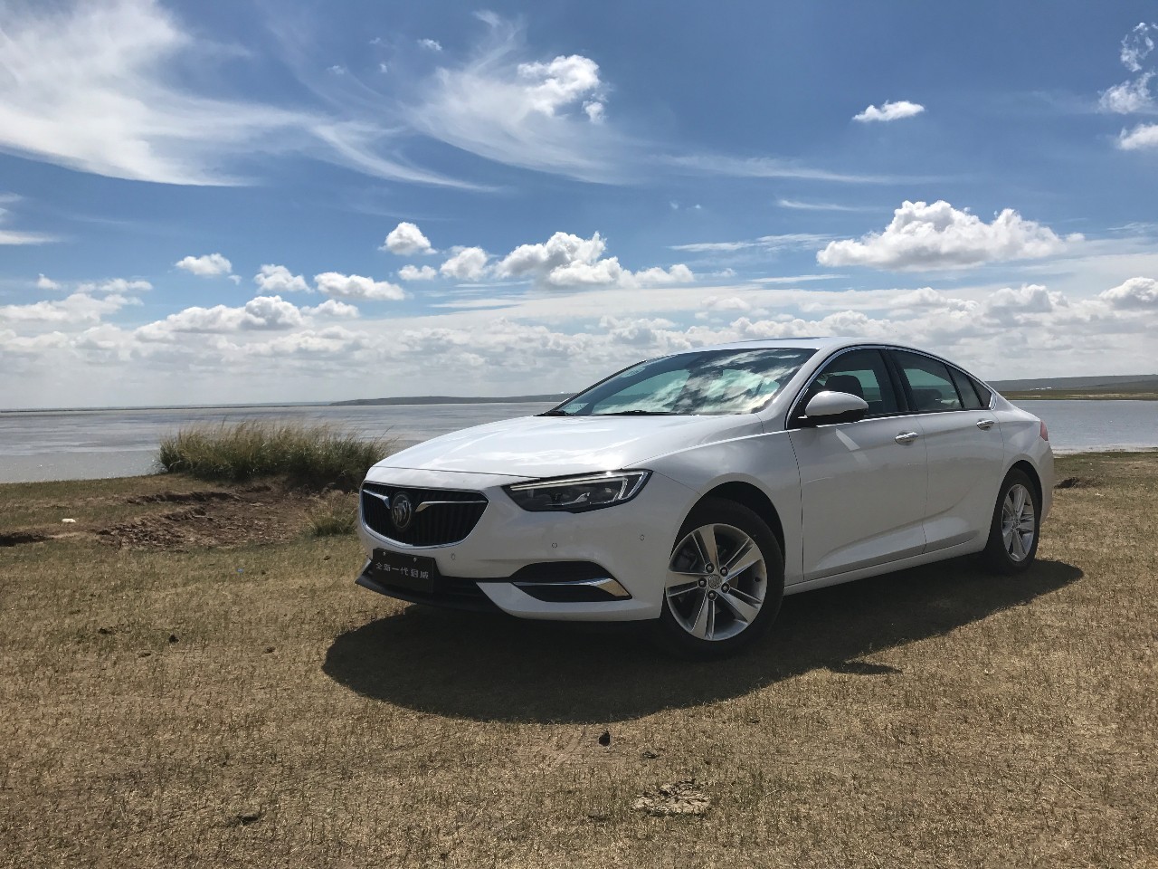 9AT很霸道,全新一代君威真的是“买变速箱送车”?